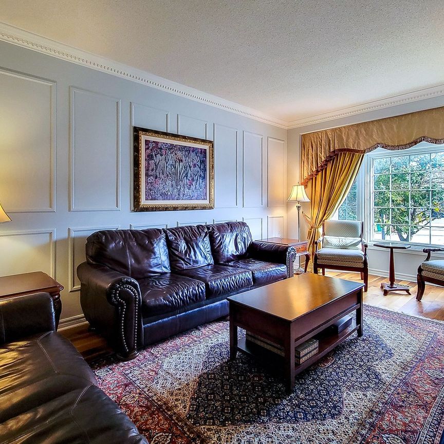 For Lease - 2427 Erin Centre Boulevard, Mississauga, Ontario - Photo 1