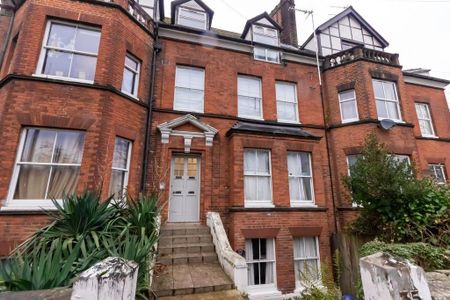 2 bedroom flat to rent - Photo 3