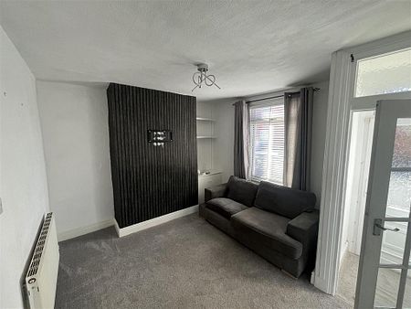 1 bedroom house to rent - Photo 2