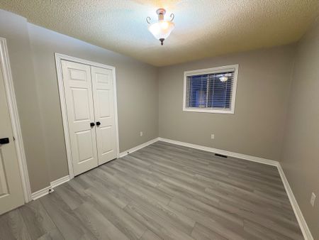 For Lease - 10 Stephanie Lane, Barrie, Ontario - Photo 4