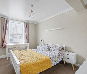 Curzon Road, Chatham - Photo 4