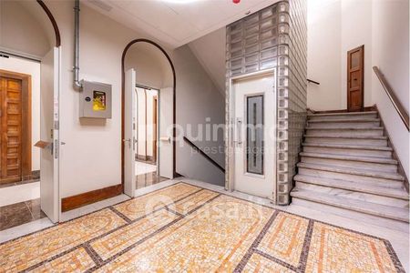 Monolocale in Affitto in Galleria del Corso 4 a Milano - Photo 2