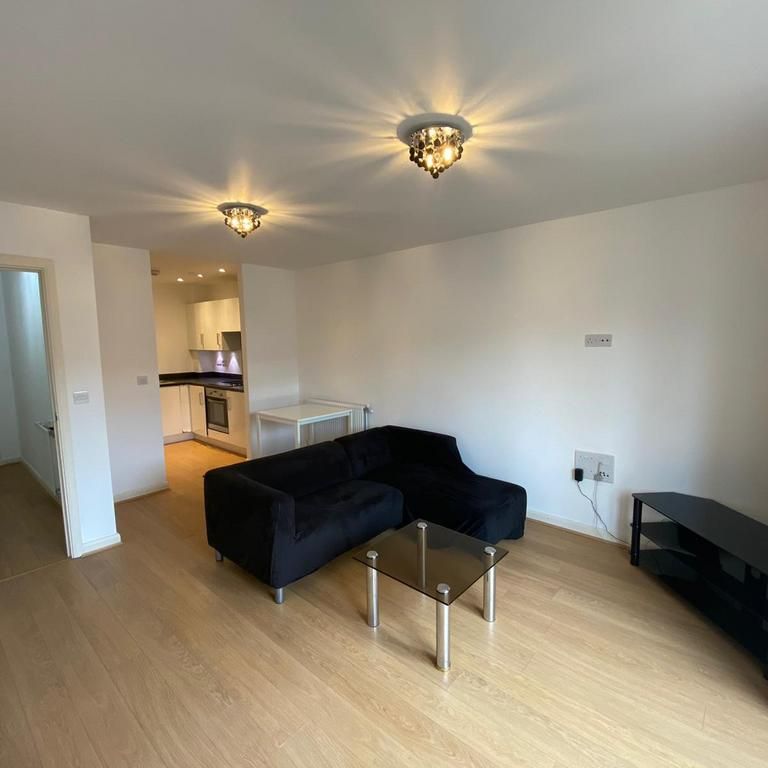 1 bedroom flat to rent - Photo 1