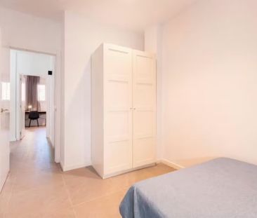 Plaza José María Trenco, Valencia, Valencian Community 46020 - Photo 6