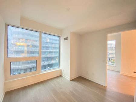 For Lease - 8 Wellesley Street Unit# 910, Toronto, Ontario - Photo 3