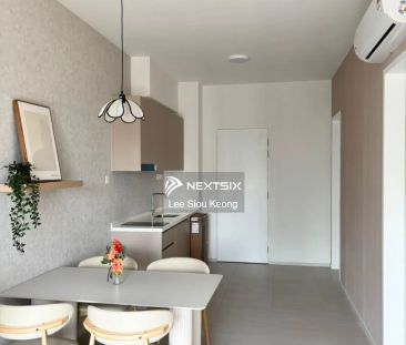 Laurel Residence - Photo 6