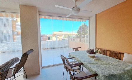 Spacious ground floor for rent with a pool and garden in Javea Arenal LONG TERM - Photo 5