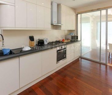 Penshurst Gardens, Edgware, HA8 - Photo 4