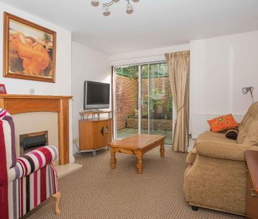 3 Upper Malone Crescent, Belfast, BT9 6PR - Photo 2