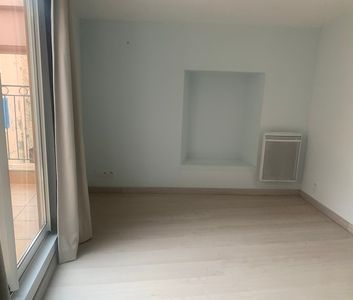 Location Appartement 2 pièces 47m² CARNOULES 83660 - Photo 4