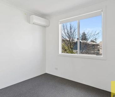 Recently Refreshed 3x2 Townhome in Prime Morley Location! - Photo 1