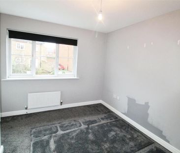 2 bedroom semi-detached house to rent - Photo 2