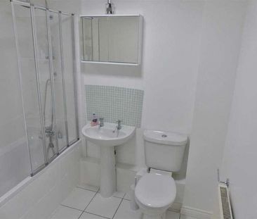 Alconbury Close, Borehamwood, WD6 - Photo 5