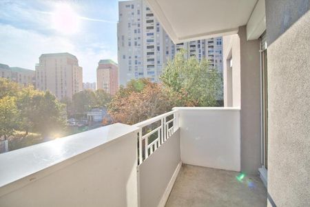 Location Appartement 2 pièces 52m² ST ETIENNE 42100 - Photo 4