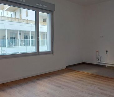 location Appartement T1 DE 27.68m² À REIMS - Photo 2