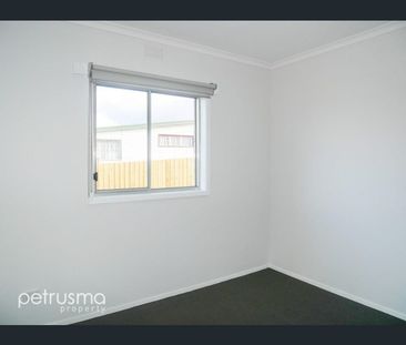 2/39 Dossiter Street, Bellerive, Tas 7018 - Photo 3