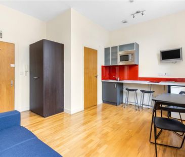 1 bedroom apartment to rent - Photo 4