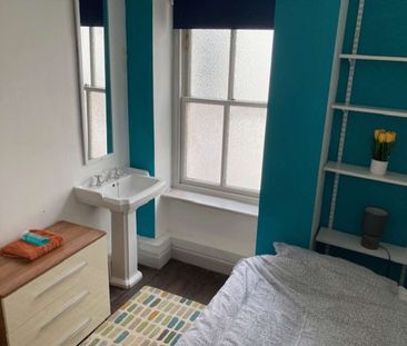 Princes Street Room 1 - Photo 2