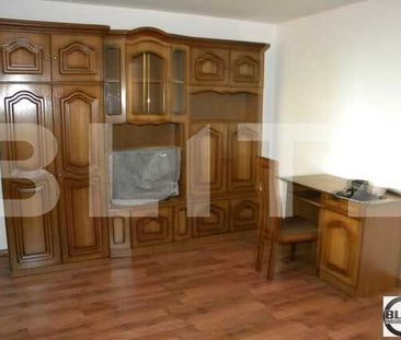 1 camera, 30 mp, demisol, la prima inchiriere, parcare, zona UMF, totul NOU! - Photo 1