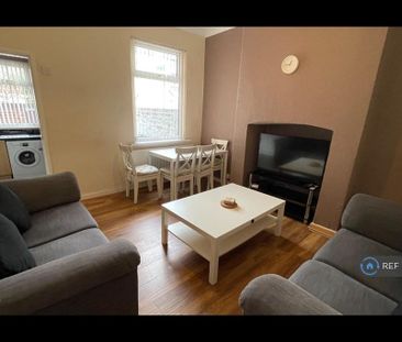 3 bedroom end of terrace house to rent - Photo 1