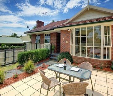 1/12 Hillside Parade, BOX HILL NORTH - Photo 6