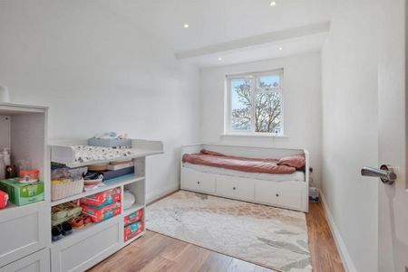 3 bedroom terraced house to rent - Photo 5