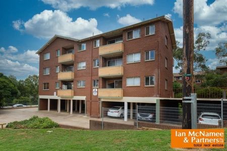 17/2 Mowatt Street, Queanbeyan - Photo 3