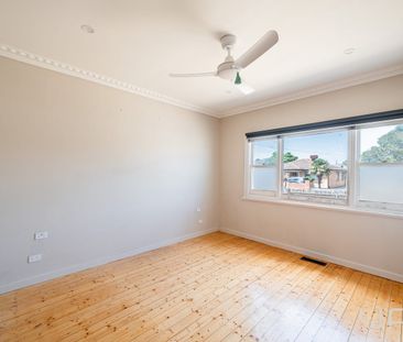 Ideal Location! - Photo 2