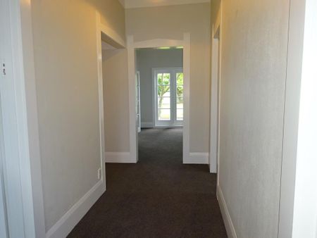 St Aubyn Street West, Saint Leonards - Photo 3
