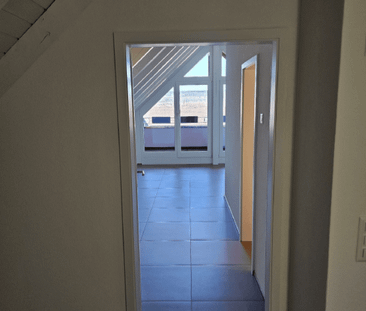 ERSTVERMIETUNG: GROSSZÜGIGE 4.5-ZIMMER-MAISONETTE IN RÜMLANG - Photo 5