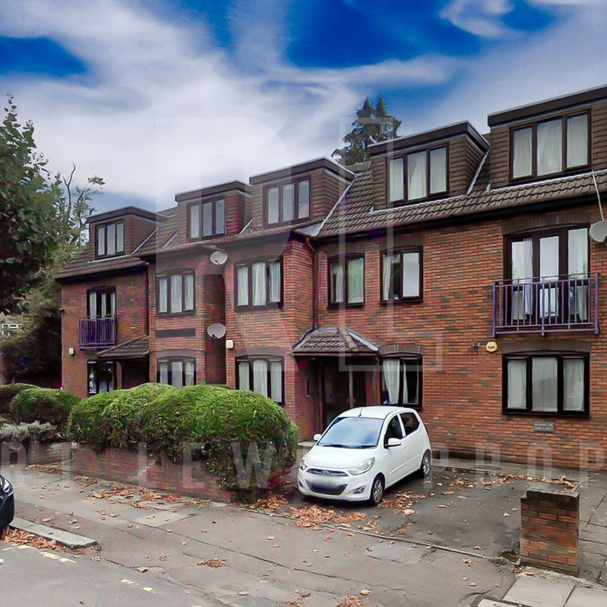 Spacious 2-Bed, 2-Bath Ground Floor Flat with Garden Access & Parking – Christchurch Avenue N12 0DE - Photo 1