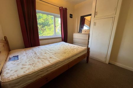 Kirkstall Road - Photo 3