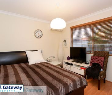 18 Kanani Drive, CANNING VALE WA 6155 - Photo 3