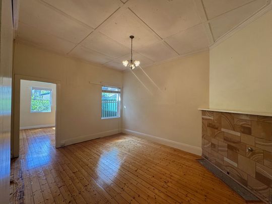 FULL BRICK SEMI HOME - Photo 1