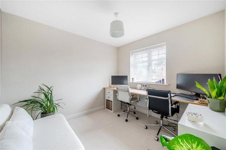 3 bedroom semi-detached house to rent - Photo 4