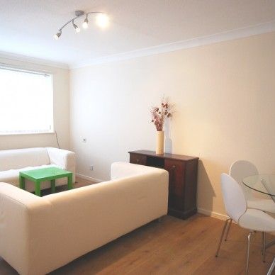 2 Bed - Lonsdale Court, Jesmond - Photo 1