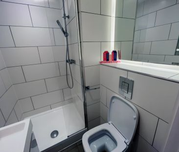 Bronze Studio - Photo 1