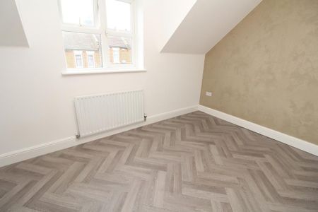 3 bedroom townhouse to rent - Photo 2