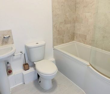 Bridge Street, Evesham, WR11 - Photo 5