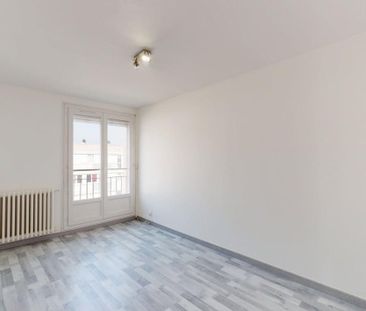 Location Appartement 4 pièces 76m² CHENOVE 21300 - Photo 3
