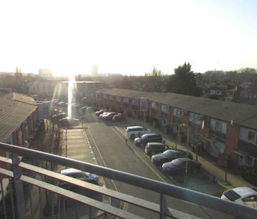 Price £1,390 pcm - Available 27/11/2025 - Unfurnished - Photo 4