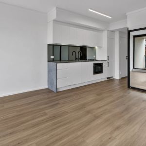 Stylish & Contemporary Studio Apartment in the Heart of Camperdown - Photo 2