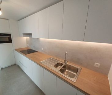 BEN- APPARTEMENT MET 2 KAMERS, GROOT TERRAS EN GARAGE VLAKBIJ DE MA... - Photo 4