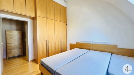 8Min zur U2 - helle 3-Zimmer-DG-Wohnung - sonnige Terrasse - teilmöbliert - Tiefgarage - top Anbindung - Photo 3