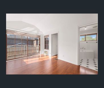11 Merlin Street, Doncaster, Vic 3108 - Photo 2