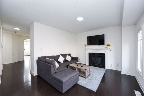 For Lease - 8 Prairie Creek Crescent Unit# Upper, Brampton, Ontario - Photo 1