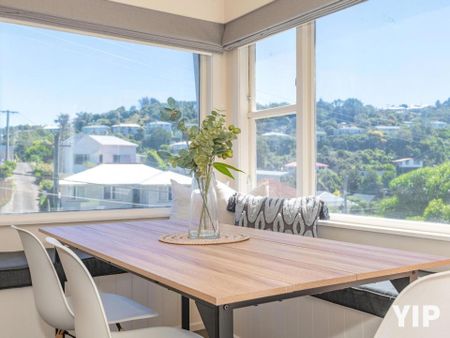 5 Bedroom Family Home - Photo 4