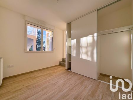 Appartement 3 pièces de 53 m² à Mandres-les-Roses (94520) - Photo 2