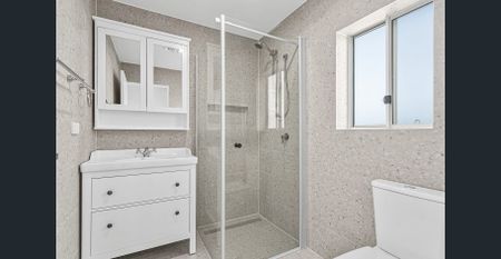 Escape to Paradise: Your Beachfront Haven Awaits! - Photo 3