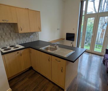 Studio to rent - Photo 4